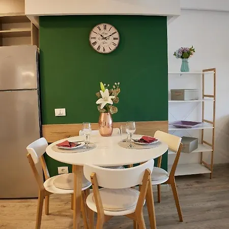 Apartment Wings Luxury Suites 2 *